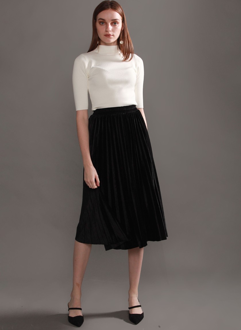 DIVA - Velvet Pleated Skirt